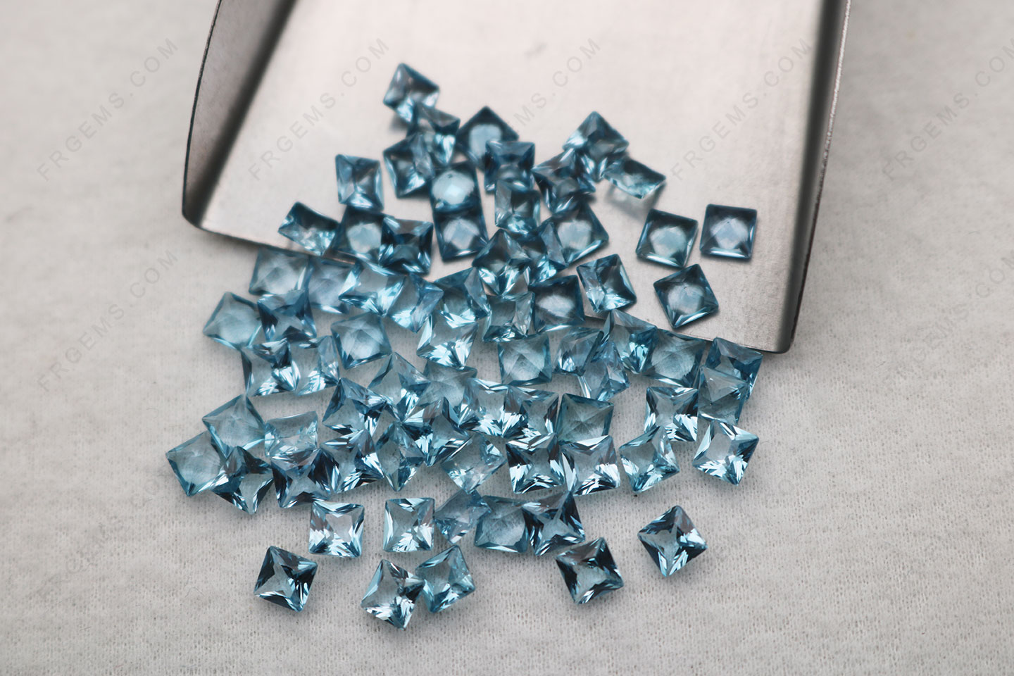 Lab Spinel aquamarine 106# Color square princess cut 4x4mm Loose gemstones bulk wholesale