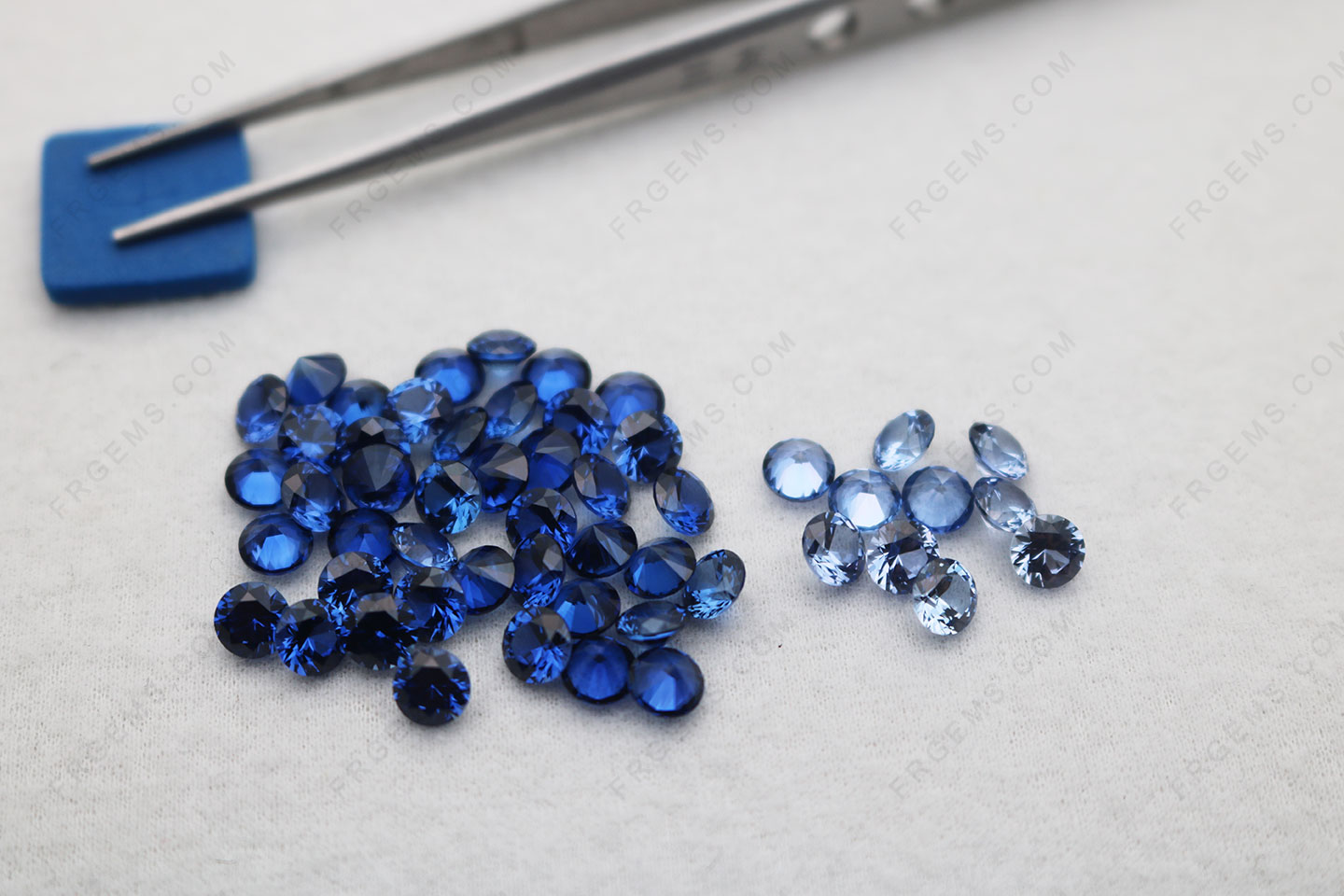 Synthetic Corundum Blue Sapphire Light Blue Color 33# and 30# Round faceted gemstones bulk wholesale