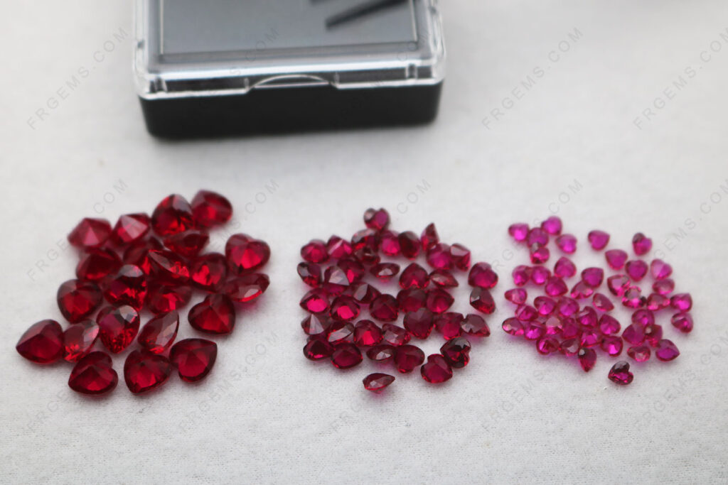 Wholesale-Corundum-Synthetic-Ruby-Red-8#-Color-Heart-shape-faceted-6x6mm-4x4mm-3x3mm-Loose-Gemstones-IMG_7314