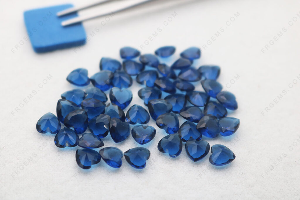 Glass-Sapphire-Blue-Color-BA213#-Heart-Shape-Faceted-6x6mm-Loose-Gemstones-suppliers-in-China-IMG_7403