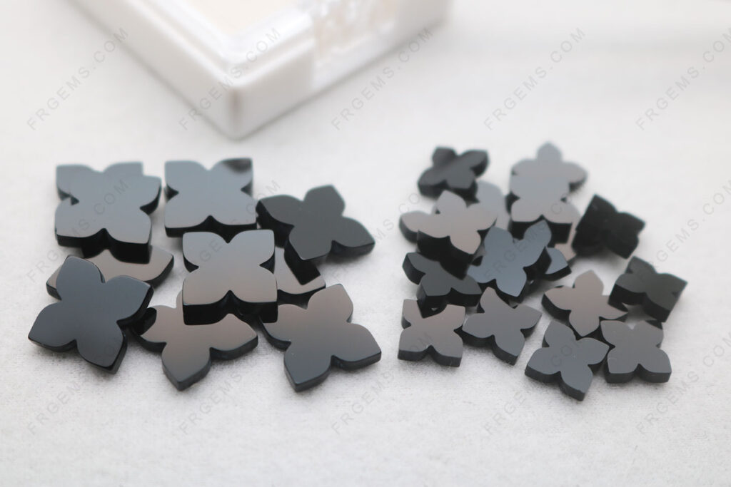 Natural-Black-Onyx-Custom-four-leaf-Clover-Shape-10mm-and-15mm-Loose-Stone-Supppliers-in-China-IMG_7415