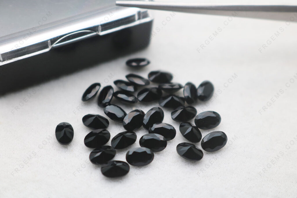 Natural-Black-Onyx-Oval-Shape-Faceted-6x4mm-Loose-Gemstones-suppliers-in-China-IMG_7385