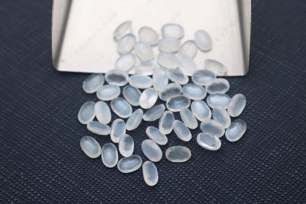 Natural-Genuine-White-Moonstone-Oval-Shape-faceted-6x4mm-Loose-Gemstones-suppliers-China-IMG_7373