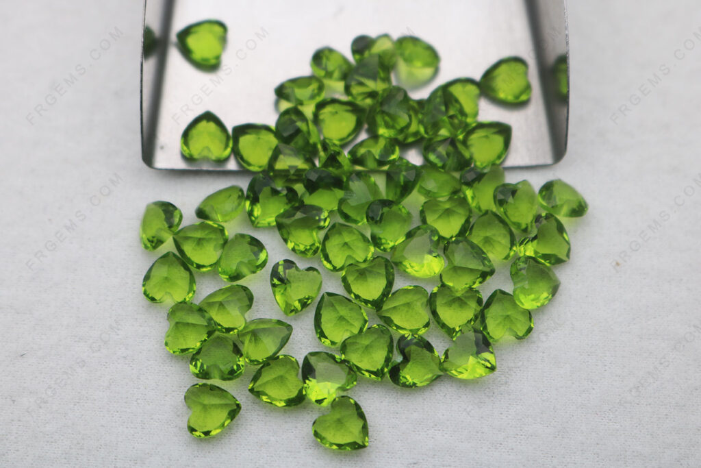 Wholesale-Glass-Peridot-Color-BG128#-Heart-Shape-Faceted-6x6mm-Loose-Gemstones-from-China-IMG_7392