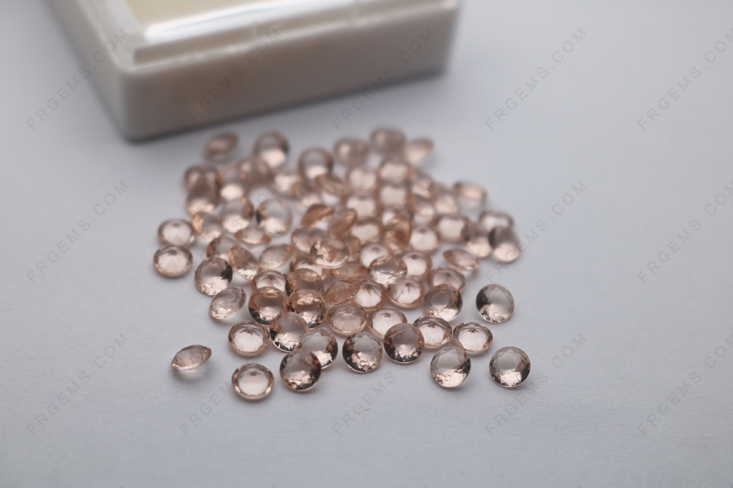 Champange Color Glass BX42# Color Round shape faceted 4.00mm loose Gemstones wholesale