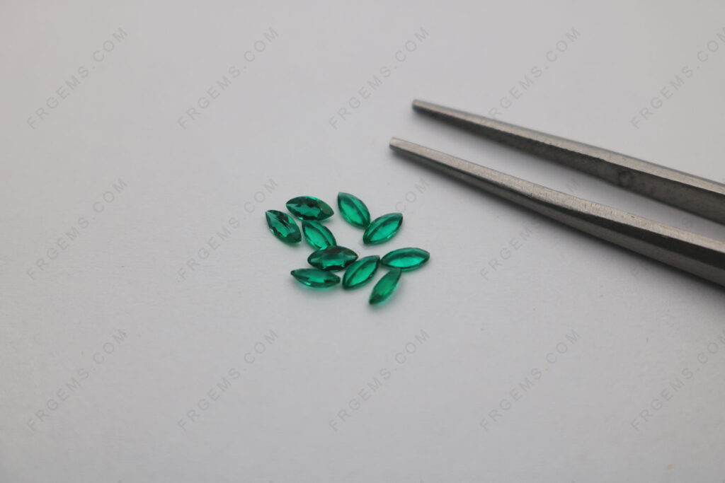 Lab-Emerald-Green-Zambia-Green-Color-Marquise-Shape-4x2mm-Faceted-Loose-Gemstones-Suppliers-IMG_7529