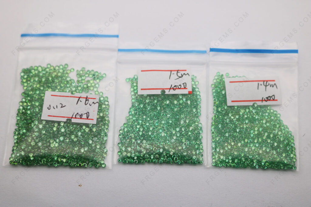 Loose-Cubic-zirconia-Green-Color-Light-shade-Round-faceted-Small-melee-1.4mm-1.5mm-1.6mm-Zirconia-Gemstones-Suppliers-IMG_7591