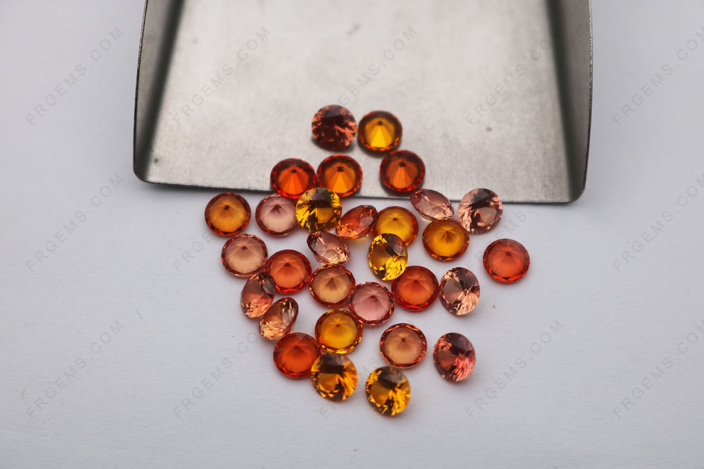 Synthetic Padparadshah Orange Sapphire 55# Round Shape Faceted cut 5mm loose Gemstones China suppliers