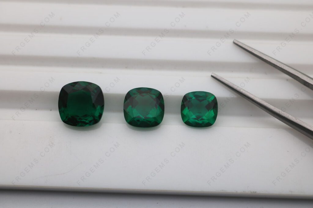 Lab-Emerald-Zambia-Green-color-Cushion-Shape-faceted-10x10mm-and-8x8mm-Loose-Gemstones-Manufacturers-in-China-IMG_7701