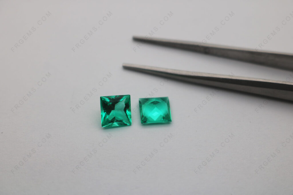 Wholesale-Hydrothermal-Lab-Emerald-Colombia-Green-color-Square-princess-cut-7x7mm-Loose-Gemstones-Factory-price-IMG_7671