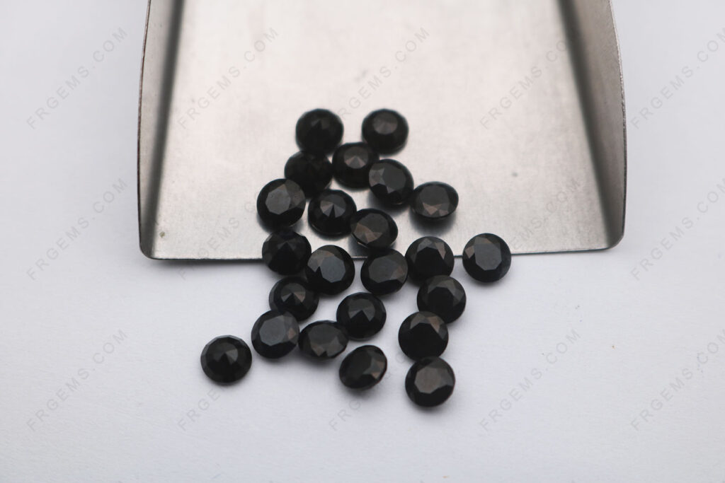 Wholesale-Natural-Genuine-Black-Sapphire-Round-faceted-5.00mm-Loose-Gemstones-from-China-IMG_7711